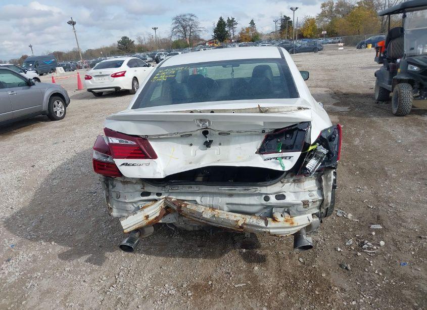 Photo 16 of 2016 Honda Accord SPORT (VIN 1HGCR2F52GA104402)