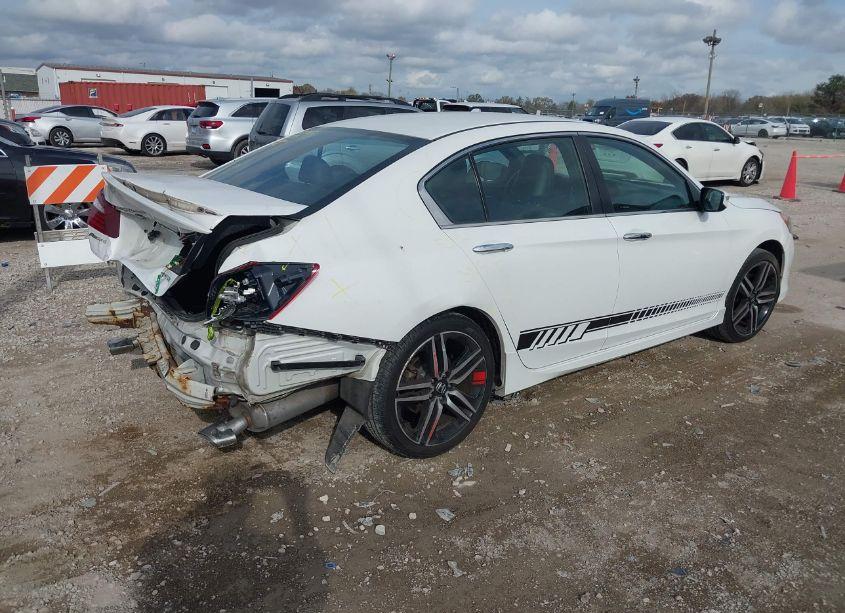 Photo 4 of 2016 Honda Accord SPORT (VIN 1HGCR2F52GA104402)