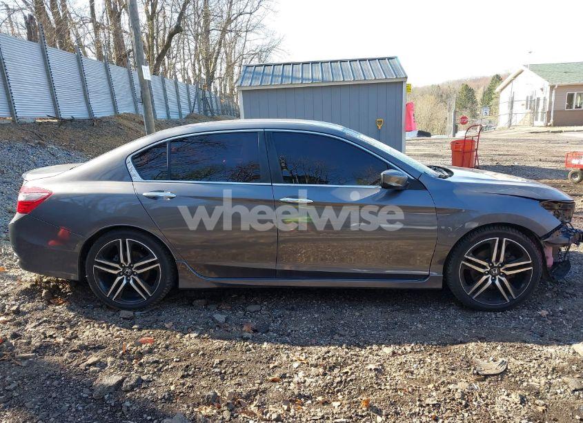 Photo 14 of 2016 Honda Accord SPORT (VIN 1HGCR2F52GA151607)