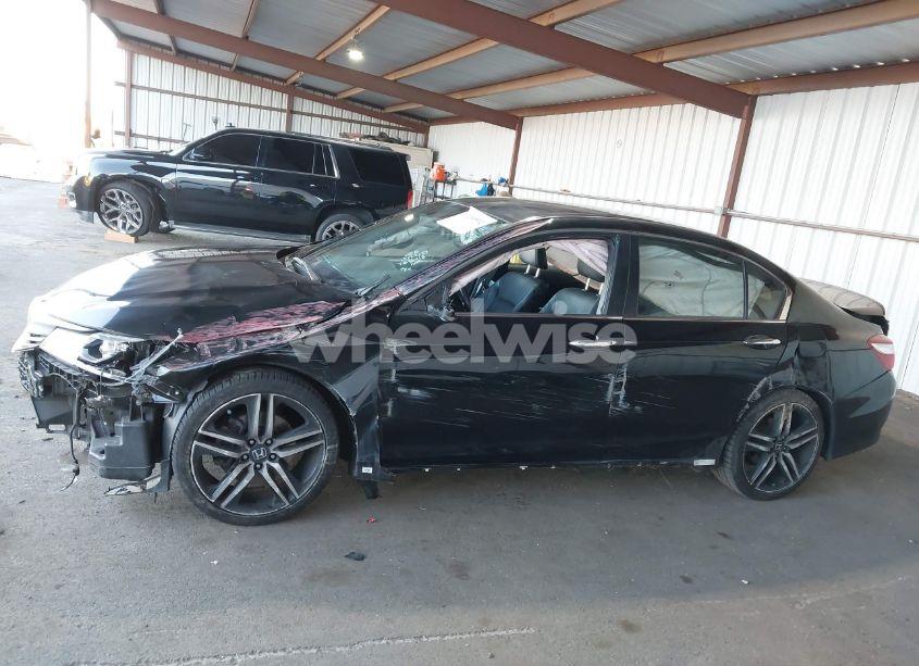 Photo 15 of 2016 Honda Accord SPORT (VIN 1HGCR2F52GA228413)