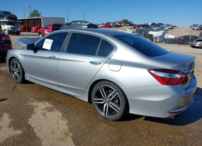 Photo 3 of 2016 Honda Accord SPORT (VIN 1HGCR2F52GA243994)