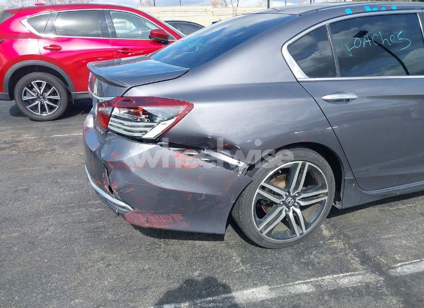 Photo 6 of 2017 Honda Accord SPORT (VIN 1HGCR2F52HA013065)