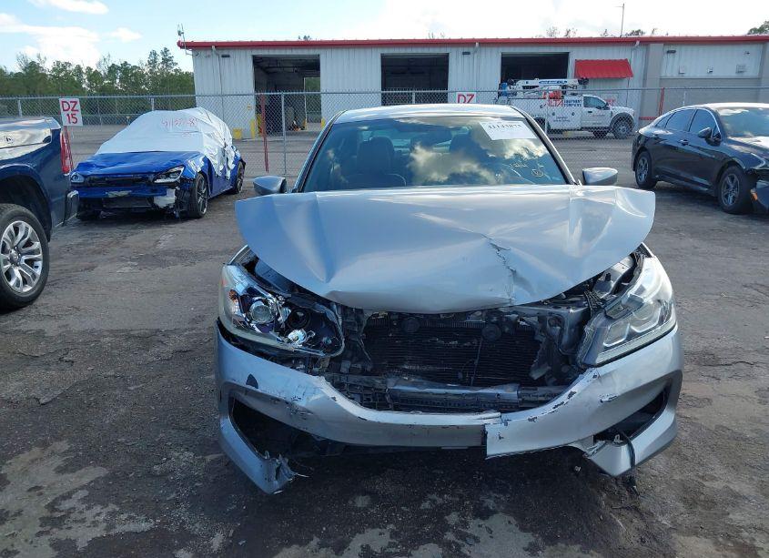 Photo 12 of 2017 Honda Accord SPORT (VIN 1HGCR2F52HA018234)