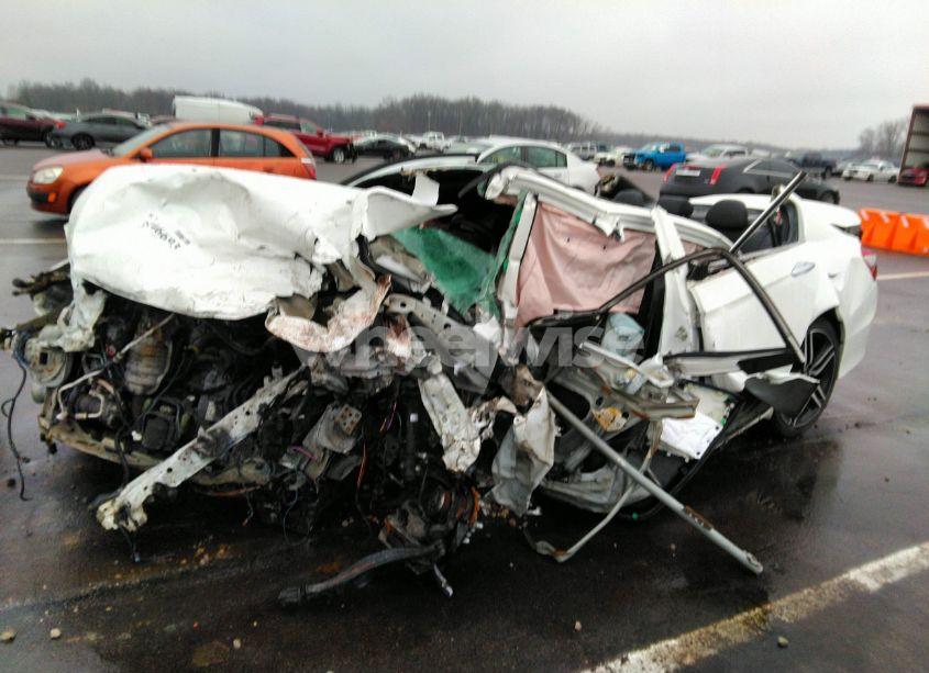 Photo 2 of 2017 Honda Accord SPORT (VIN 1HGCR2F52HA028326)