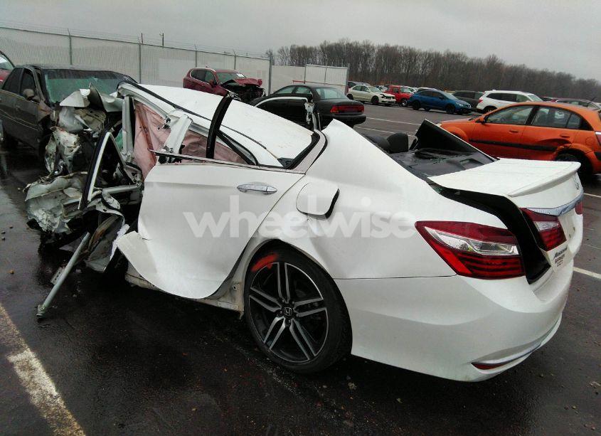 Photo 3 of 2017 Honda Accord SPORT (VIN 1HGCR2F52HA028326)