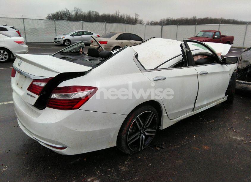 Photo 4 of 2017 Honda Accord SPORT (VIN 1HGCR2F52HA028326)