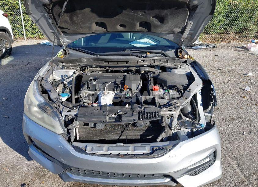 Photo 10 of 2017 Honda Accord SPORT (VIN 1HGCR2F52HA030853)