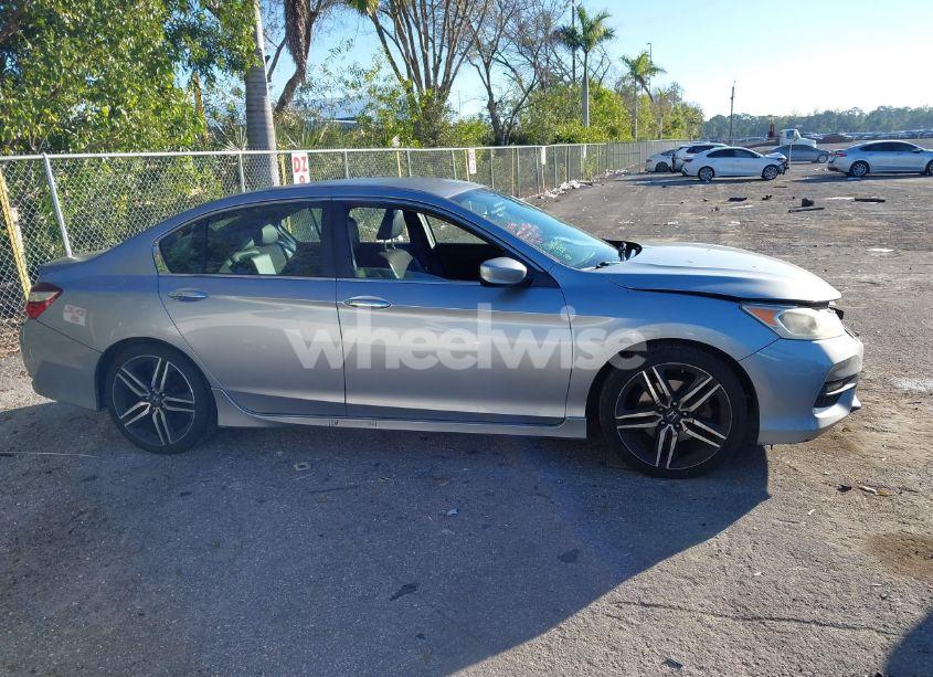 Photo 14 of 2017 Honda Accord SPORT (VIN 1HGCR2F52HA030853)
