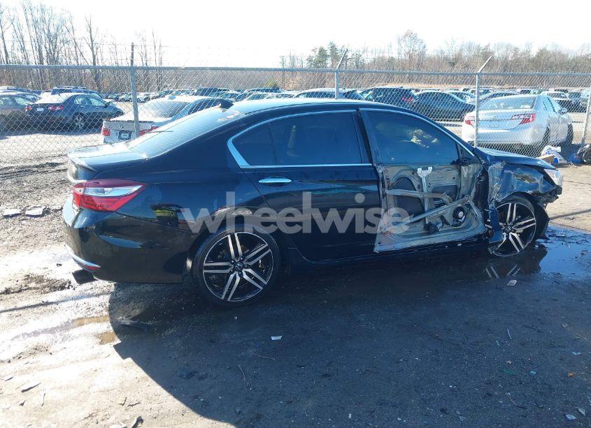 Photo 14 of 2017 Honda Accord SPORT (VIN 1HGCR2F52HA105082)