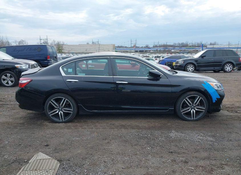 Photo 13 of 2017 Honda Accord SPORT (VIN 1HGCR2F52HA119113)