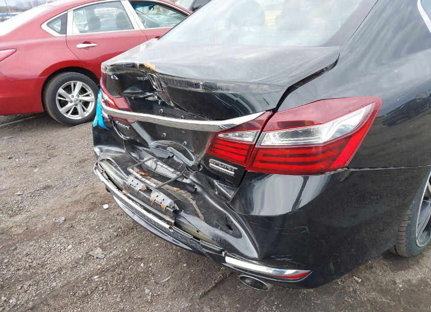 Photo 17 of 2017 Honda Accord SPORT (VIN 1HGCR2F52HA119113)