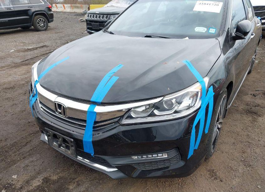 Photo 19 of 2017 Honda Accord SPORT (VIN 1HGCR2F52HA119113)