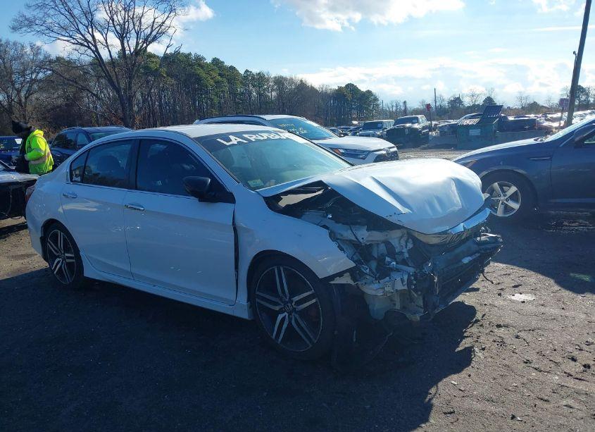 Photo 13 of 2017 Honda Accord SPORT (VIN 1HGCR2F52HA133979)