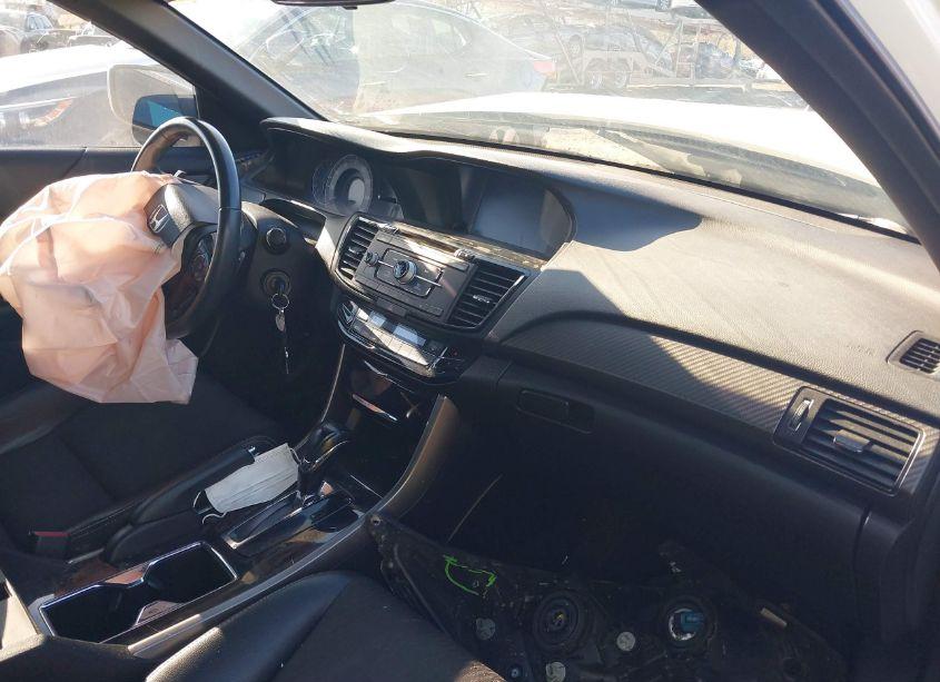 Photo 5 of 2017 Honda Accord SPORT (VIN 1HGCR2F52HA133979)