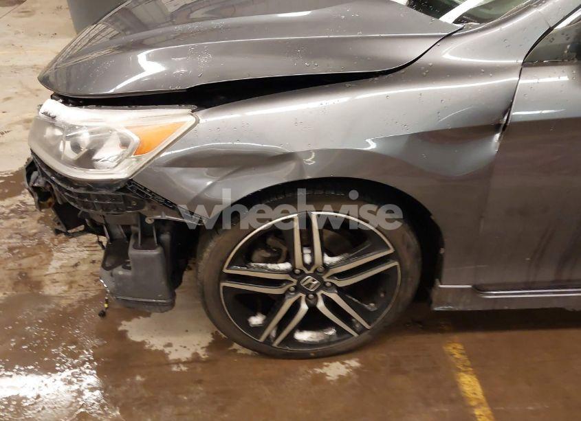 Photo 20 of 2017 Honda Accord SPORT (VIN 1HGCR2F52HA163600)