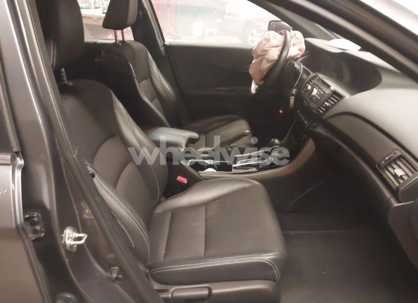 Photo 5 of 2017 Honda Accord SPORT (VIN 1HGCR2F52HA163600)