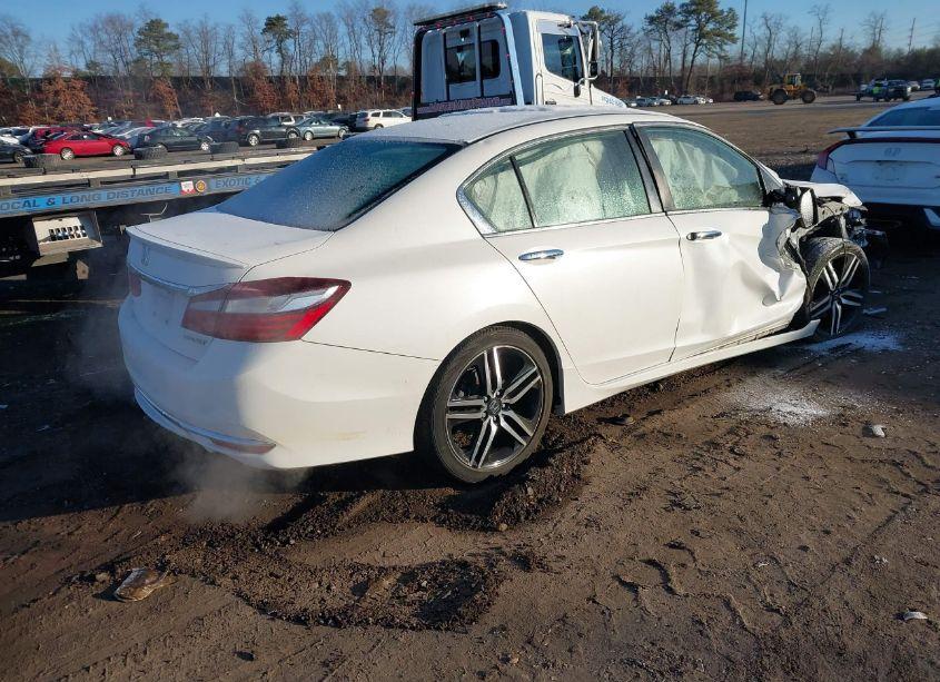 Photo 4 of 2017 Honda Accord SPORT (VIN 1HGCR2F52HA196130)