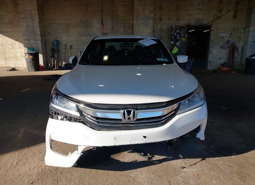 Photo 13 of 2017 Honda Accord SPORT (VIN 1HGCR2F52HA208938)