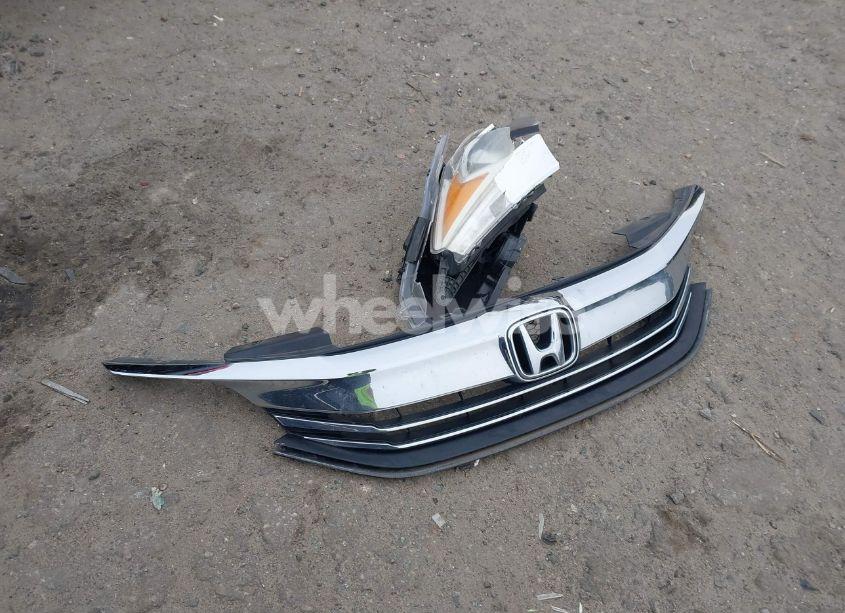 Photo 12 of 2017 Honda Accord SPORT (VIN 1HGCR2F52HA216571)