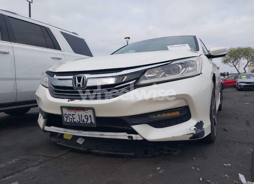 Photo 6 of 2017 Honda Accord SPORT (VIN 1HGCR2F52HA220832)