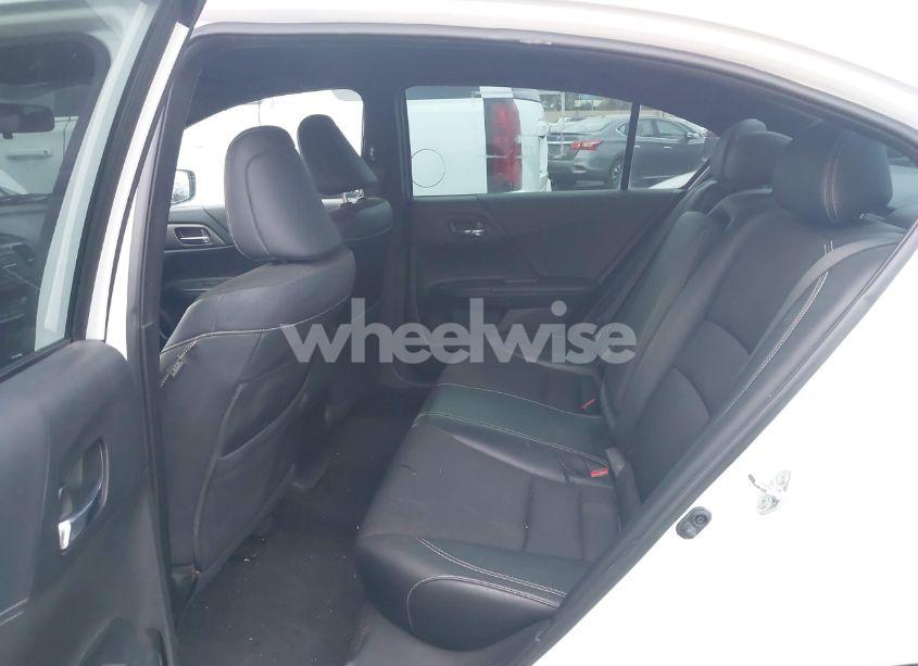 Photo 8 of 2017 Honda Accord SPORT (VIN 1HGCR2F52HA220832)