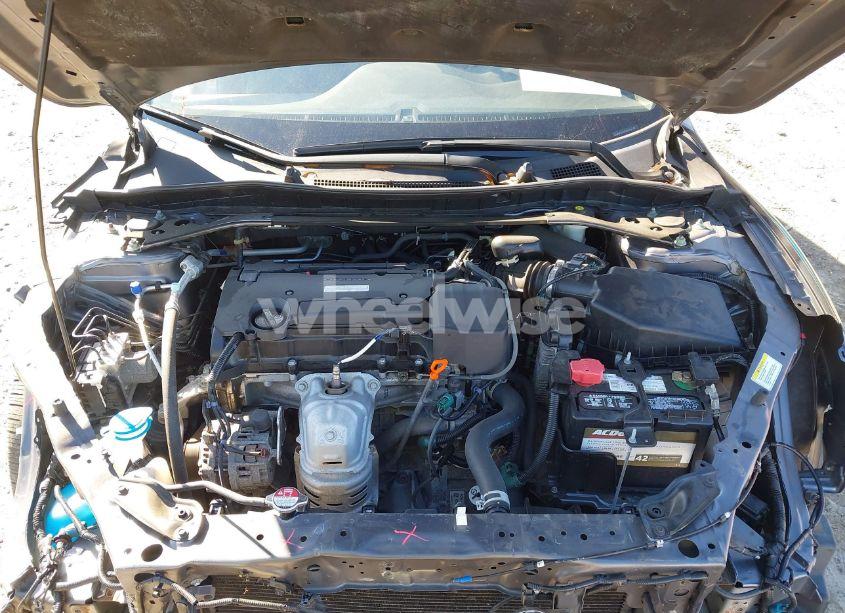 Photo 10 of 2017 Honda Accord SPORT (VIN 1HGCR2F52HA238974)