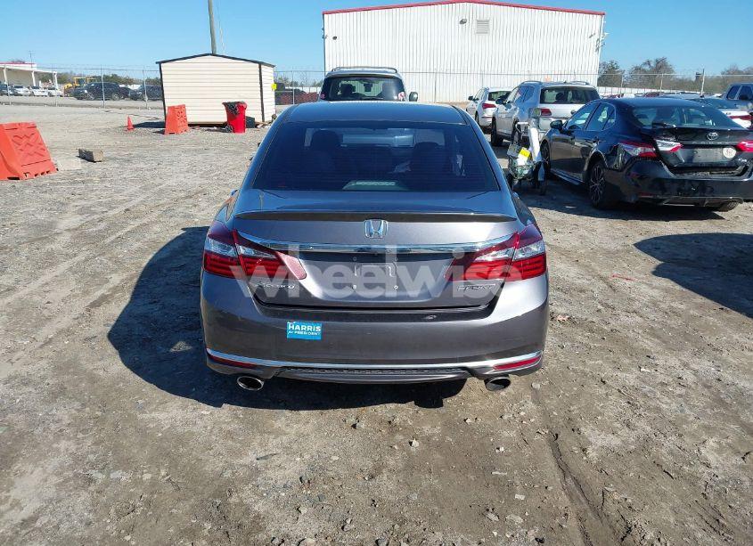 Photo 17 of 2017 Honda Accord SPORT (VIN 1HGCR2F52HA238974)
