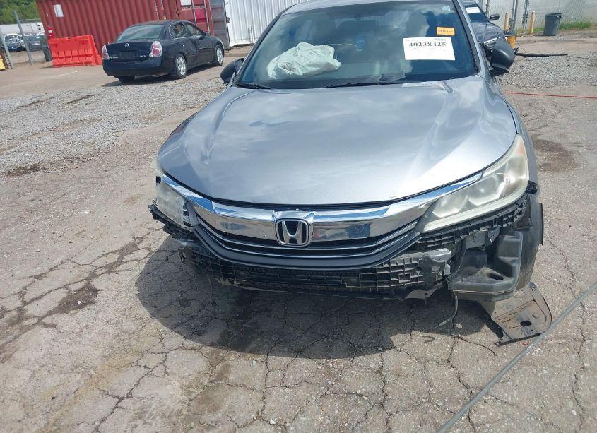 Photo 18 of 2017 Honda Accord SPORT (VIN 1HGCR2F52HA304066)