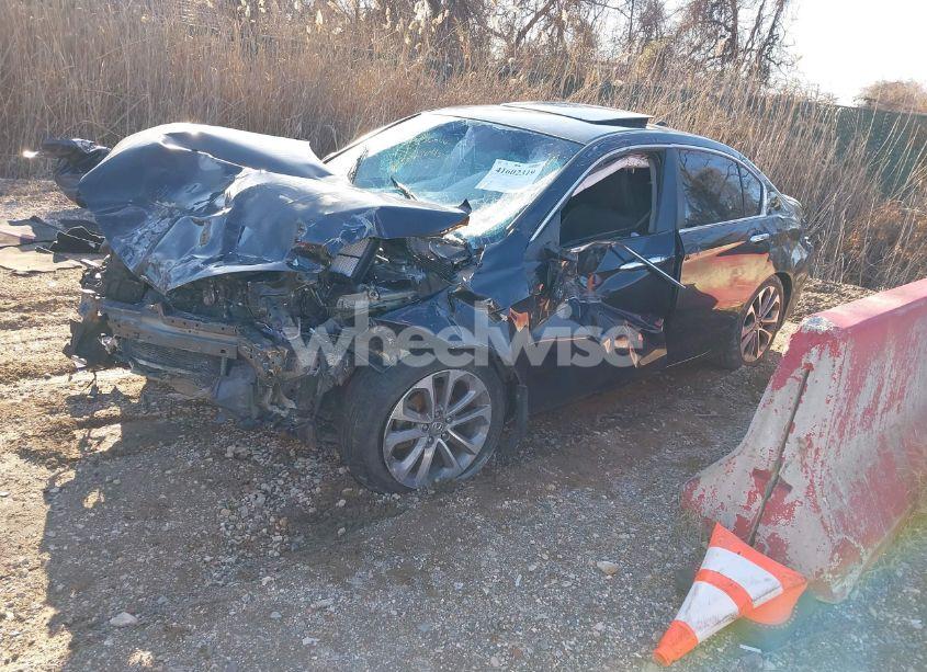 Photo 2 of 2013 Honda Accord SPORT (VIN 1HGCR2F53DA001128)