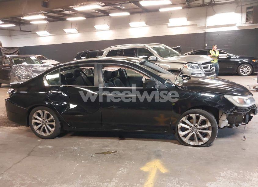 Photo 13 of 2013 Honda Accord SPORT (VIN 1HGCR2F53DA042214)