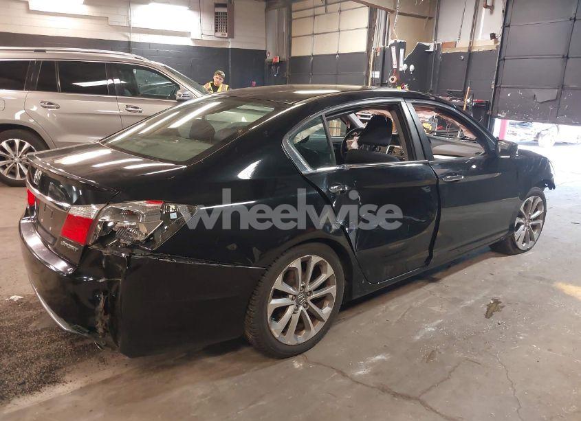 Photo 4 of 2013 Honda Accord SPORT (VIN 1HGCR2F53DA042214)