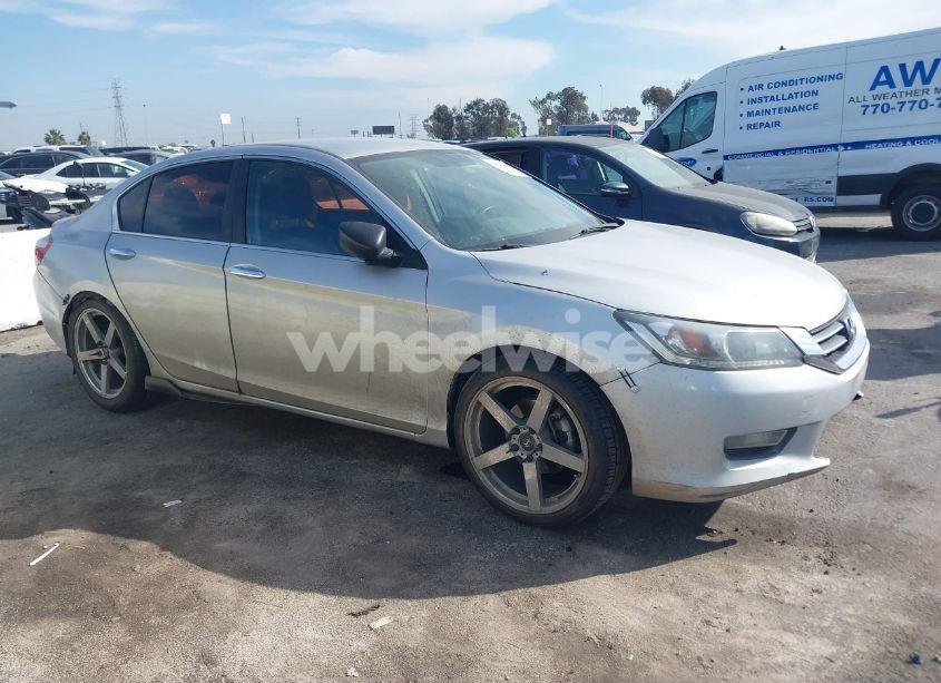 Photo 13 of 2013 Honda Accord SPORT (VIN 1HGCR2F53DA093230)