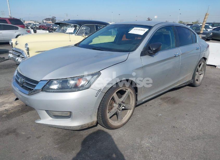 Photo 2 of 2013 Honda Accord SPORT (VIN 1HGCR2F53DA093230)