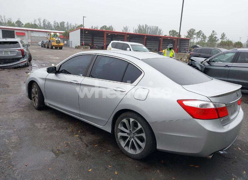 Photo 3 of 2013 Honda Accord SPORT (VIN 1HGCR2F53DA131541)