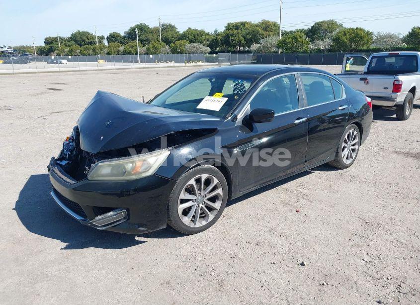 Photo 2 of 2013 Honda Accord SPORT (VIN 1HGCR2F53DA251033)