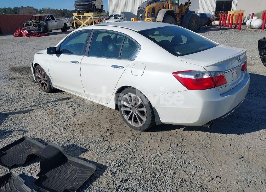 Photo 3 of 2014 Honda Accord SPORT (VIN 1HGCR2F53EA004743)