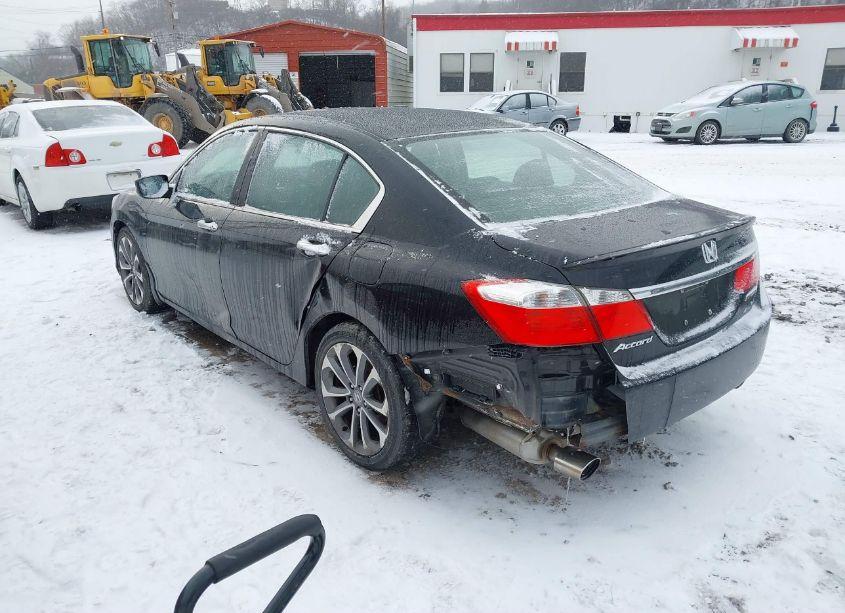 Photo 3 of 2014 Honda Accord SPORT (VIN 1HGCR2F53EA013619)