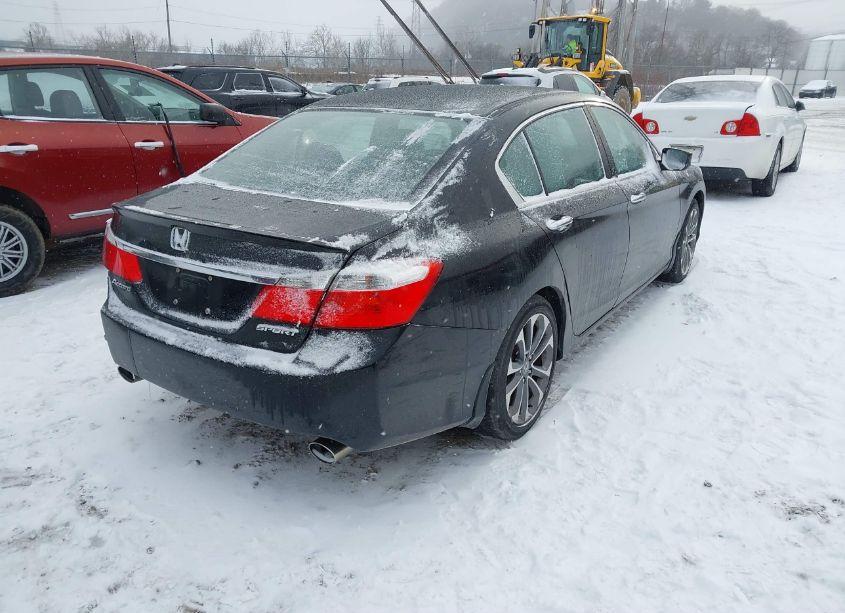 Photo 4 of 2014 Honda Accord SPORT (VIN 1HGCR2F53EA013619)
