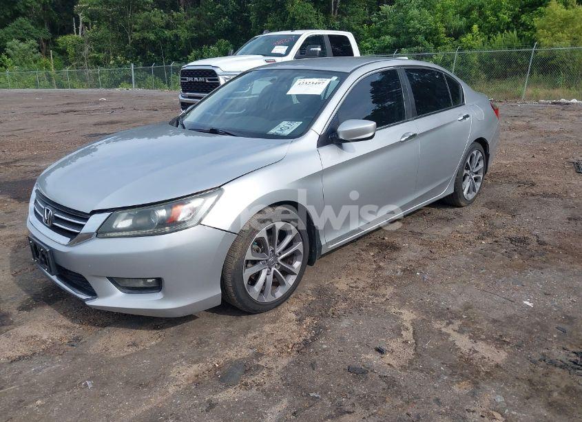 Photo 2 of 2014 Honda Accord SPORT (VIN 1HGCR2F53EA032302)