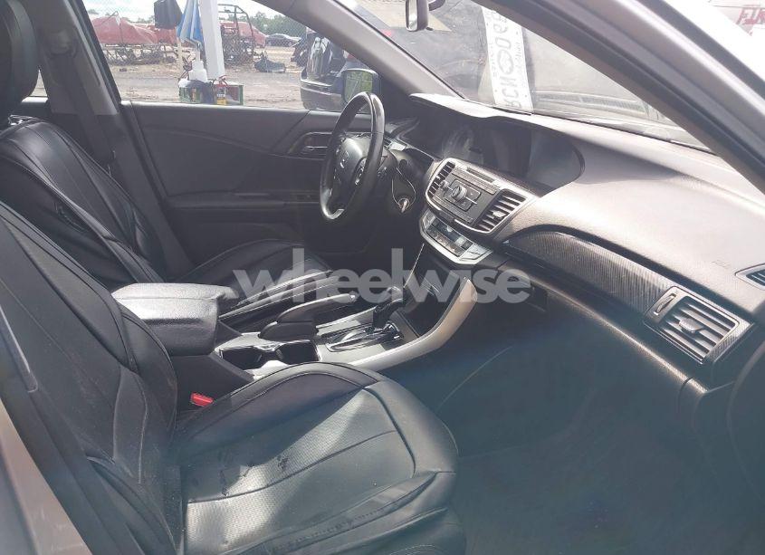 Photo 5 of 2014 Honda Accord SPORT (VIN 1HGCR2F53EA032302)