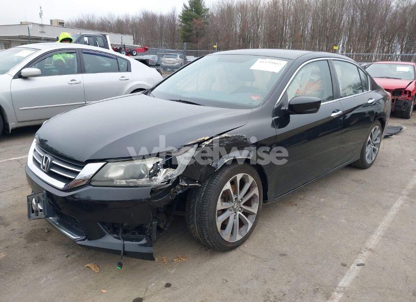 Photo 2 of 2014 Honda Accord SPORT (VIN 1HGCR2F53EA203159)