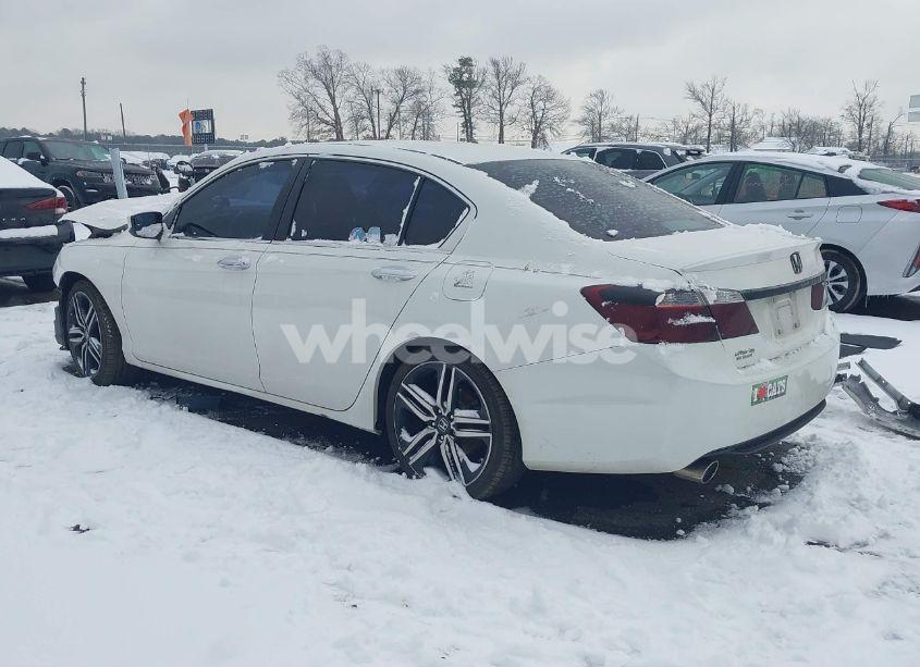 Photo 3 of 2014 Honda Accord SPORT (VIN 1HGCR2F53EA225355)
