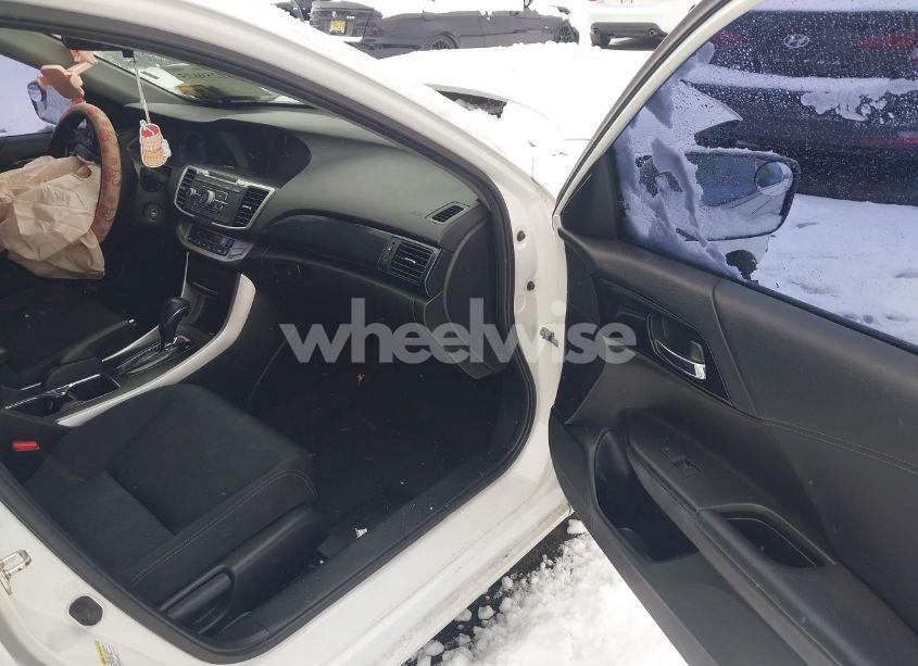 Photo 5 of 2014 Honda Accord SPORT (VIN 1HGCR2F53EA225355)