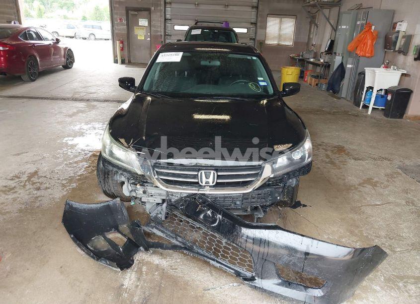 Photo 12 of 2014 Honda Accord SPORT (VIN 1HGCR2F53EA235495)