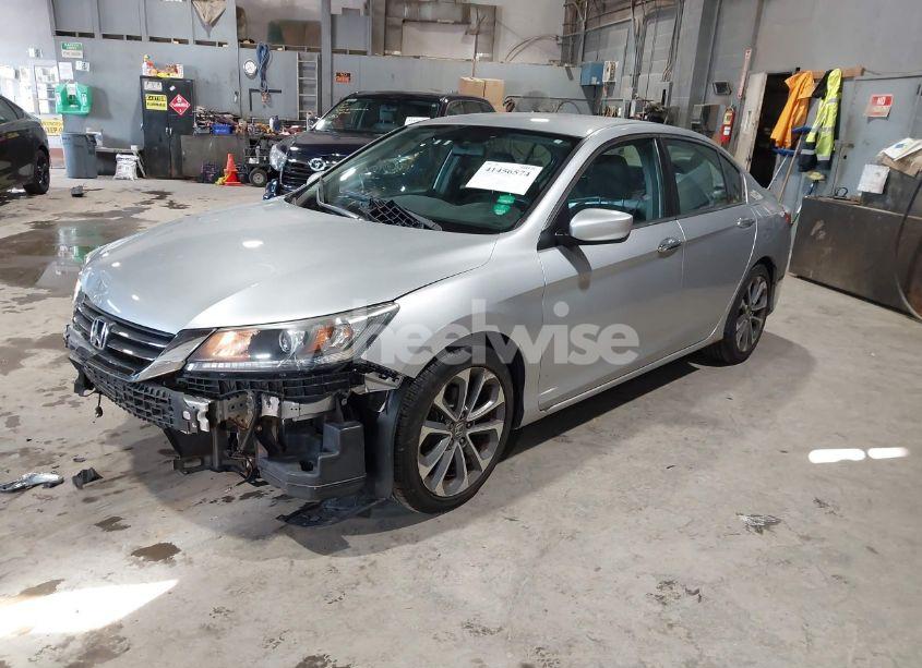 Photo 2 of 2014 Honda Accord SPORT (VIN 1HGCR2F53EA247677)