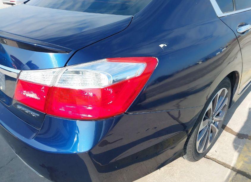 Photo 19 of 2015 Honda Accord SPORT (VIN 1HGCR2F53FA000743)