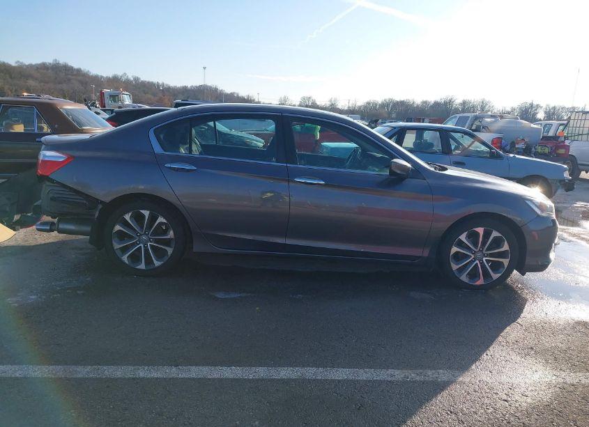 Photo 14 of 2015 Honda Accord SPORT (VIN 1HGCR2F53FA010950)