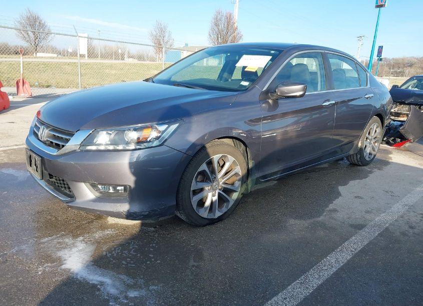Photo 2 of 2015 Honda Accord SPORT (VIN 1HGCR2F53FA010950)