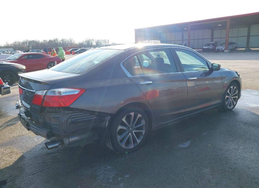 Photo 4 of 2015 Honda Accord SPORT (VIN 1HGCR2F53FA010950)