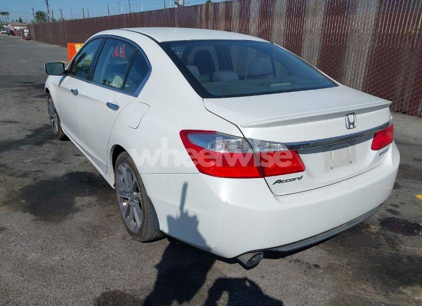 Photo 3 of 2015 Honda Accord SPORT (VIN 1HGCR2F53FA041700)